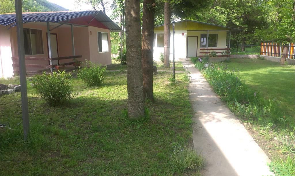Къща За Гости Дъга Cherni Osum Exterior foto